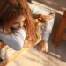 photo femme besoin aide