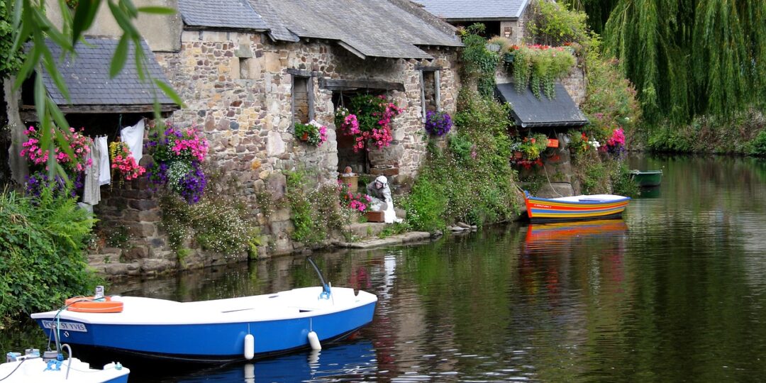 petite maison et eau