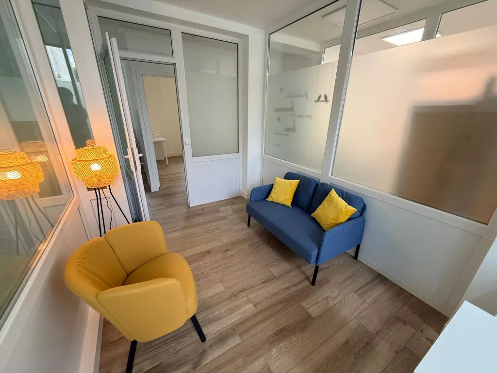 Cabinet de Caroline Lee